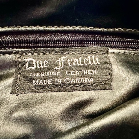 VINTAGE WOMEN'S DUE FRATELLI GENUINE LEATHER HANDBAG, SHINY BROWN & SILVER COLOR - Picture 9 of 11